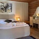 Apartament Nord-garthus, 2 Holera