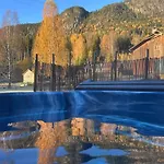 Nord-garthus, 2