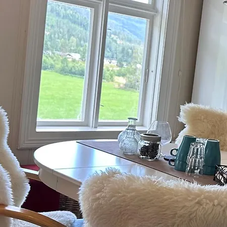 Nord-garthus, 2 * Holera