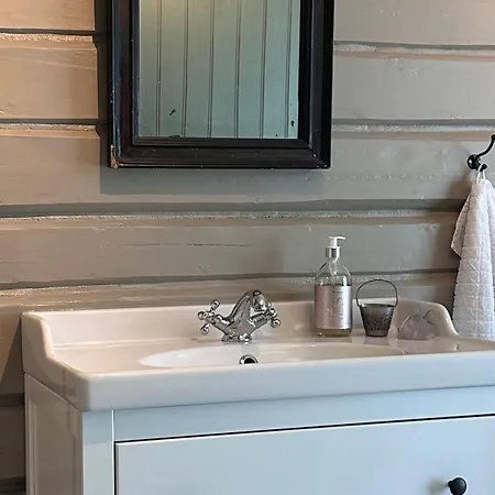 Nord-garthus, 2 Holera